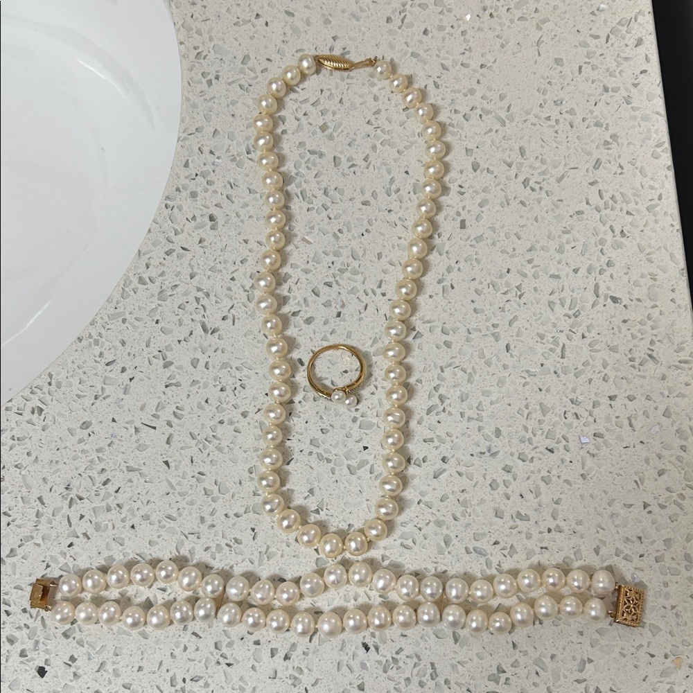 Macy's 14k Gold Cream Pearl Necklace, Ring and Bracelet Set